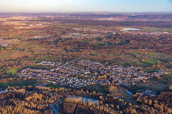 Vue aérienne de Ilingen à le quartier Illingen in Elchesheim-Illingen dans le département Bade-Wurtemberg, Allemagne