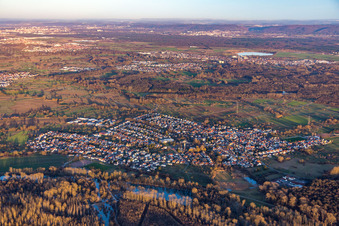 Vue aérienne de Ilingen à le quartier Illingen in Elchesheim-Illingen dans le département Bade-Wurtemberg, Allemagne