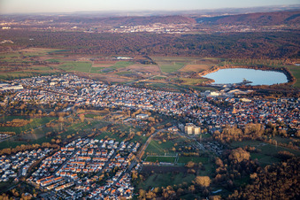 Vue aérienne de Du sud-ouest à Durmersheim dans le département Bade-Wurtemberg, Allemagne