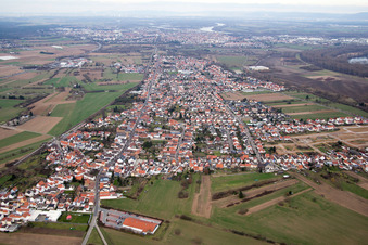 Vue aérienne de Quartier Heiligenstein in Römerberg dans le département Rhénanie-Palatinat, Allemagne