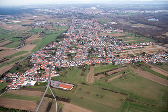 Vue aérienne de Quartier Heiligenstein in Römerberg dans le département Rhénanie-Palatinat, Allemagne