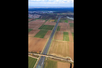 Vue aérienne de Parcours du B9 à Hördt dans le département Rhénanie-Palatinat, Allemagne