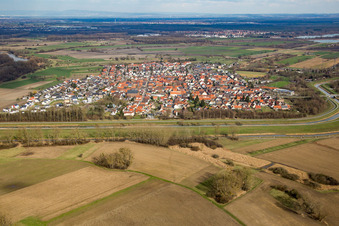 Vue aérienne de Quartier Rußheim in Dettenheim dans le département Bade-Wurtemberg, Allemagne