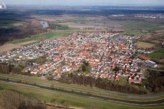 Vue aérienne de Quartier Rußheim in Dettenheim dans le département Bade-Wurtemberg, Allemagne