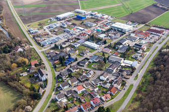 Vue aérienne de Zone commerciale Gewerbering à le quartier Rußheim in Dettenheim dans le département Bade-Wurtemberg, Allemagne