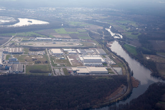 Vue aérienne de Zone industrielle d'Oberwald vue du nord-est à Wörth am Rhein dans le département Rhénanie-Palatinat, Allemagne