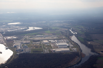 Photographie aérienne de Zone industrielle d'Oberwald vue du nord-est à Wörth am Rhein dans le département Rhénanie-Palatinat, Allemagne