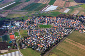 Vue aérienne de Entre la Kandeler Straße et la voie ferrée à Rheinzabern dans le département Rhénanie-Palatinat, Allemagne