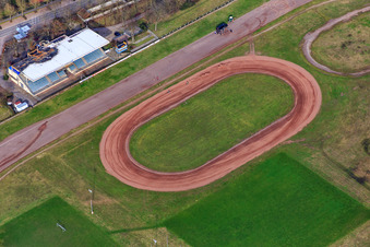 Vue oblique de Speedway et tribune de l'Herxheim Motorsport Association à Herxheim bei Landau dans le département Rhénanie-Palatinat, Allemagne