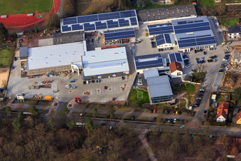 Vue aérienne de EDEKA Albrecht et Hagebau Kompakt - Gillet Baustoffe GmbH à Herxheim bei Landau dans le département Rhénanie-Palatinat, Allemagne