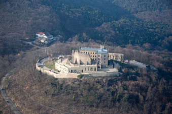 Château de Hambach à le quartier Diedesfeld in Neustadt an der Weinstraße dans le département Rhénanie-Palatinat, Allemagne vue d'en haut