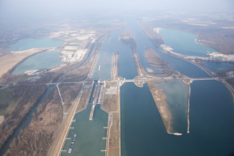 Vue oblique de Gambsheim dans le département Bas Rhin, France