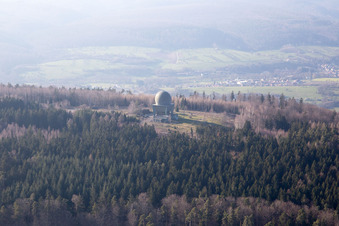 Vue d'oiseau de Lampertsloch dans le département Bas Rhin, France