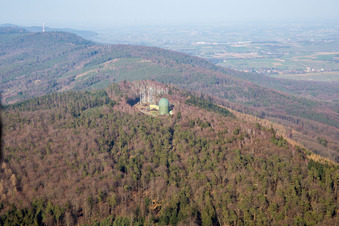 Enregistrement par drone de Lampertsloch dans le département Bas Rhin, France