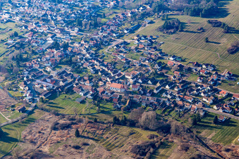 Vue oblique de Fischbach bei Dahn dans le département Rhénanie-Palatinat, Allemagne