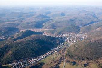 Hinterweidenthal dans le département Rhénanie-Palatinat, Allemagne vue d'en haut