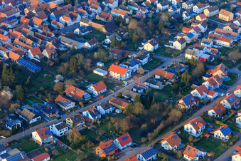 Vue aérienne de Rue Jakob-Becker à le quartier Mörzheim in Landau in der Pfalz dans le département Rhénanie-Palatinat, Allemagne