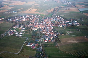 Vue aérienne de Impflingen dans le département Rhénanie-Palatinat, Allemagne