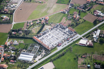 Vue aérienne de Strettoia à Pietrasanta dans le département Lucca, Italie