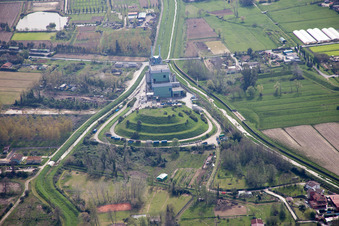 Vue oblique de Capezzano Pianore dans le département Toscane, Italie