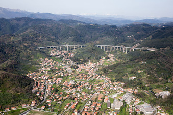 Photographie aérienne de Massarosa dans le département Lucca, Italie