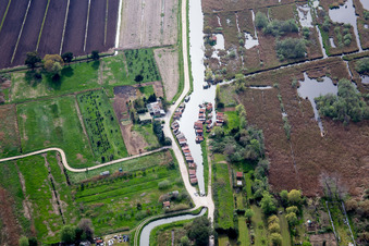 Image drone de Massarosa dans le département Lucca, Italie