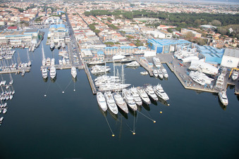 Viareggio dans le département Lucca, Italie d'en haut