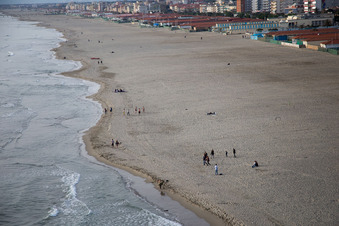 Enregistrement par drone de Viareggio dans le département Lucca, Italie