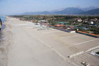 Vue aérienne de Capanne-Prato-Cinquale dans le département Toscane, Italie