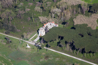 Vue oblique de Marinella di Sarzana dans le département Ligurie, Italie
