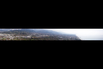 Vue aérienne de Panorama à Avenza dans le département Toscane, Italie