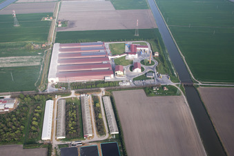 Codigoro dans le département Ferrara, Italie vue d'en haut