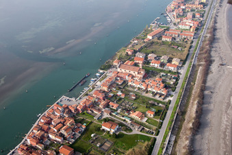 Vue aérienne de San Pietro in Volta dans le département Vénétie, Italie