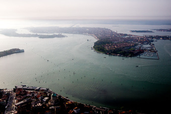 Fossone d'Adige dans le département Vénétie, Italie d'en haut