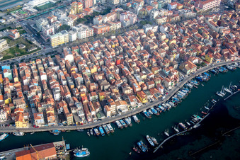 Chioggia dans le département Metropolitanstadt Venedig, Italie vue du ciel