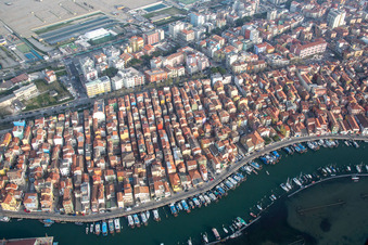 Chioggia dans le département Metropolitanstadt Venedig, Italie d'un drone