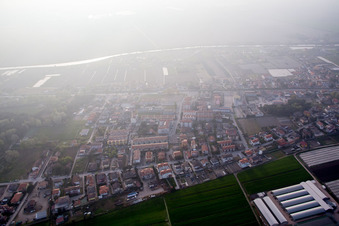 Fossone d'Adige dans le département Vénétie, Italie hors des airs