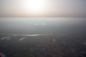 Fossone d'Adige dans le département Vénétie, Italie depuis l'avion