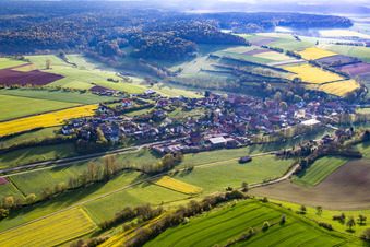 Vue aérienne de Quartier Theinheim in Rauhenebrach dans le département Bavière, Allemagne