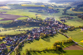 Vue aérienne de Quartier Prölsdorf in Rauhenebrach dans le département Bavière, Allemagne
