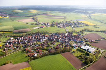Vue aérienne de Quartier Ampferbach in Burgebrach dans le département Bavière, Allemagne