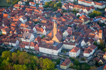 Photographie aérienne de Chapelle de l'église de pèlerinage Maria im Weingarten à Volkach dans le département Bavière, Allemagne