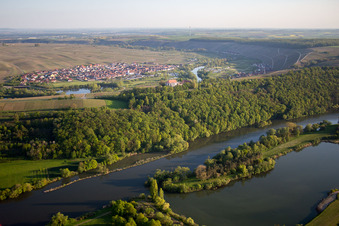 Vue aérienne de Nordheim am Main, Vogtsburg à Volkach dans le département Bavière, Allemagne