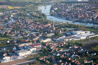Vue aérienne de Kitzingen dans le département Bavière, Allemagne