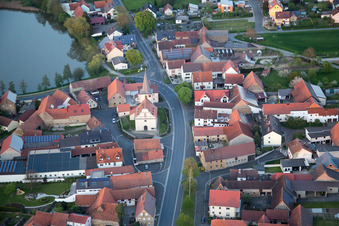 Vue oblique de Quartier Mönchstockheim in Sulzheim dans le département Bavière, Allemagne