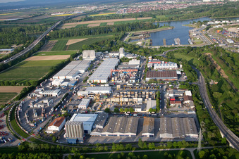 Vue oblique de Quartier Pfingstweide in Ludwigshafen am Rhein dans le département Rhénanie-Palatinat, Allemagne