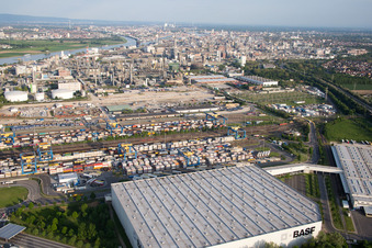 Quartier BASF in Ludwigshafen am Rhein dans le département Rhénanie-Palatinat, Allemagne hors des airs