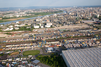 Quartier BASF in Ludwigshafen am Rhein dans le département Rhénanie-Palatinat, Allemagne vue d'en haut