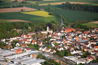 Quartier Hüttenfeld in Lampertheim dans le département Hesse, Allemagne d'en haut