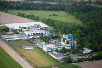 Vue aérienne de Süpro GmbH à le quartier Hüttenfeld in Lampertheim dans le département Hesse, Allemagne